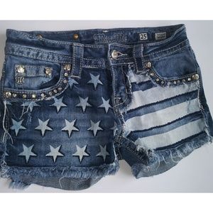 Miss Me American Flag shorts sz 25 🇺🇸